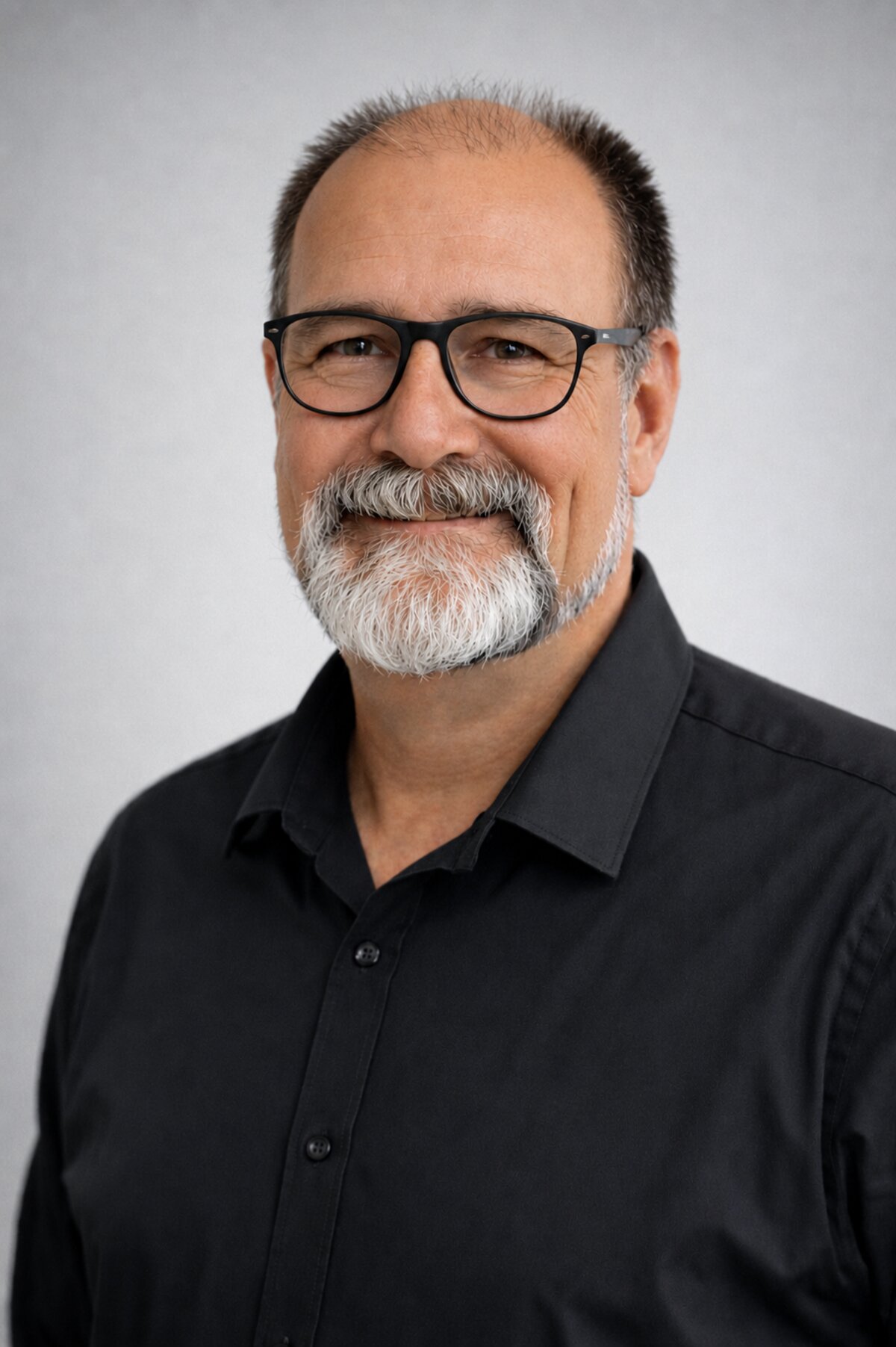 Portrait von Dirk Keller, Diplom-Ingenieur für Elektrotechnik